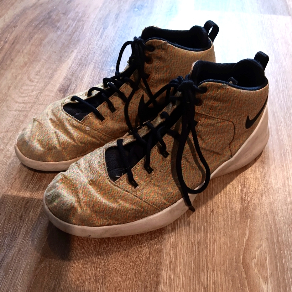 Nike Shoes Men's Size 9.5